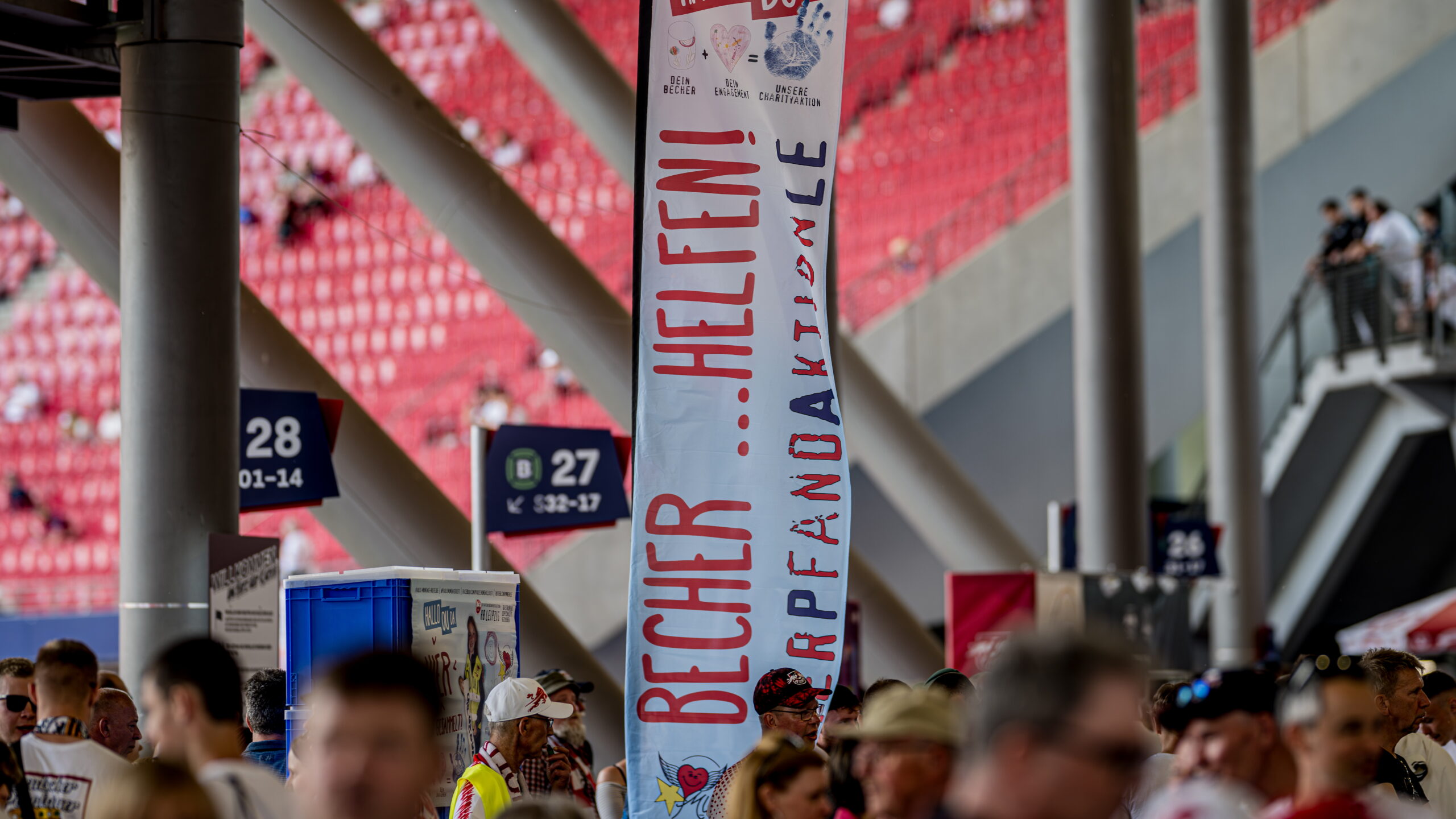 Becherpfandaktion in der Red Bull Arena Leipzig